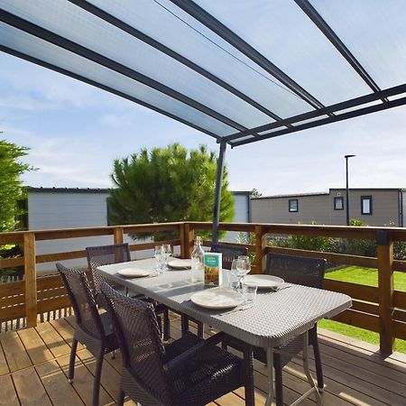 Beau Chalet Pour 4 Pers - Acces Piscine Chauffee Бретіньоль-сюр-Мер Екстер'єр фото